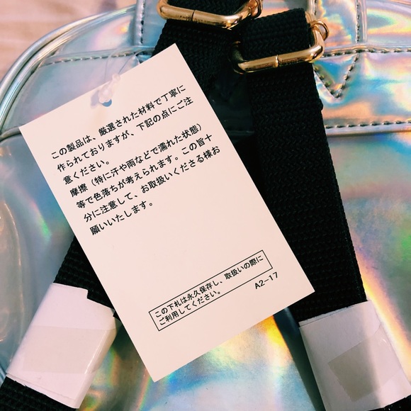 Holographic Ita Bag - Clear heart panel bag - Picture 3 of 3